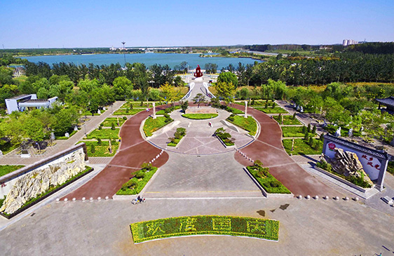 2010年 玫瑰湖濕地瑪鋼公園 15000萬(wàn)元